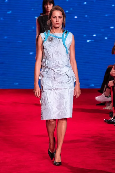 Look 14